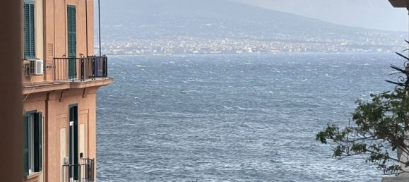 6 rooms Apartment in Naples, Italy No. 163760 5