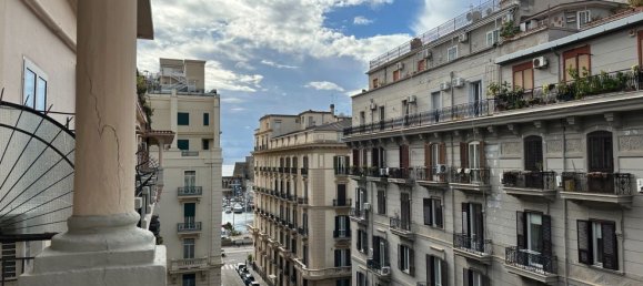 6 rooms Apartment in Naples, Italy No. 163760 23