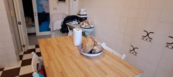 4 rooms Apartment in Livorno, Italy No. 198375 7