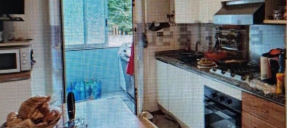 4 rooms Apartment in Livorno, Italy No. 198375 8