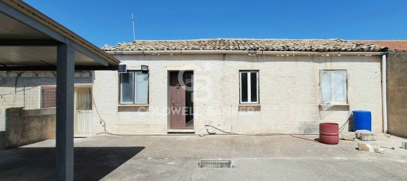 Villa de 4 dormitorios en Modica, Italy No. 373039 2