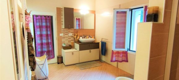 Casa de 10 divisões em Castel Bolognese, Italy N.º 20545 28