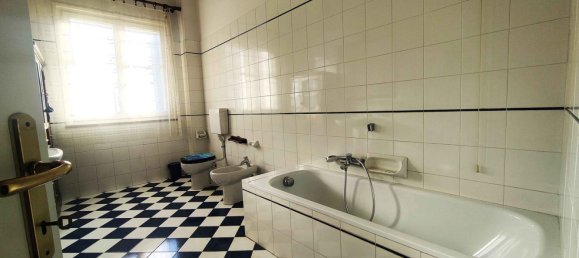 Casa de 10 divisões em Castel Bolognese, Italy N.º 20545 44