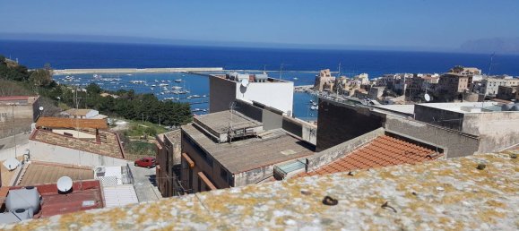 6 rooms House in Castellammare del Golfo, Italy No. 258716 5