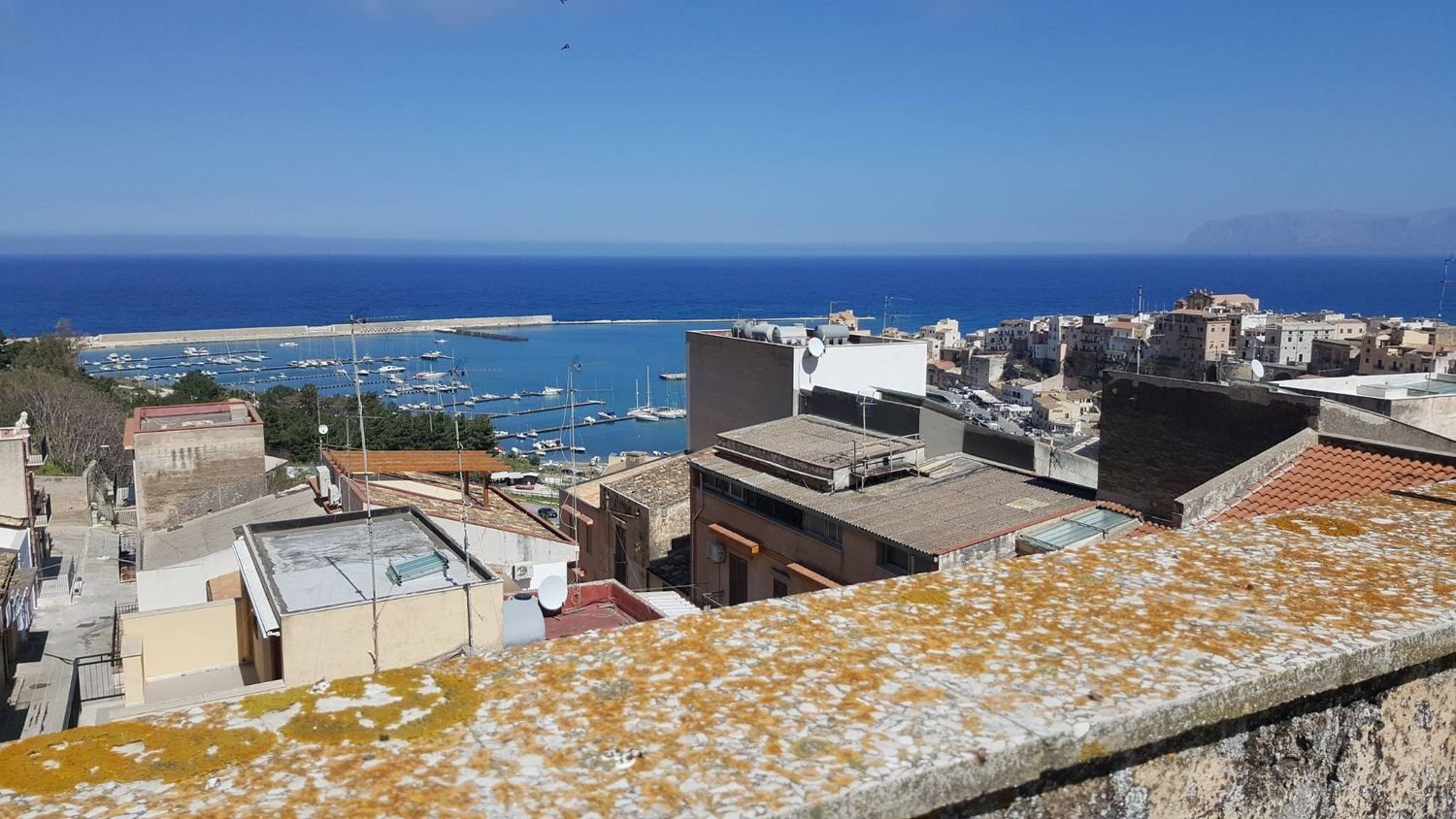 6 rooms House in Castellammare del Golfo, Italy No. 258716