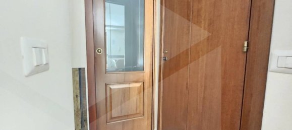 3 rooms Apartment in Pozzuoli, Italy No. 34446 7