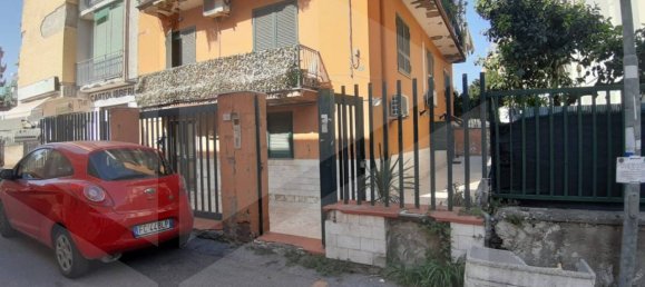 3 rooms Apartment in Pozzuoli, Italy No. 34446 21