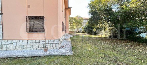 3 bedrooms Apartment in Jesi, Italy No. 92732 3