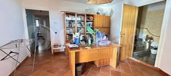 3 bedrooms Apartment in Jesi, Italy No. 92732 6