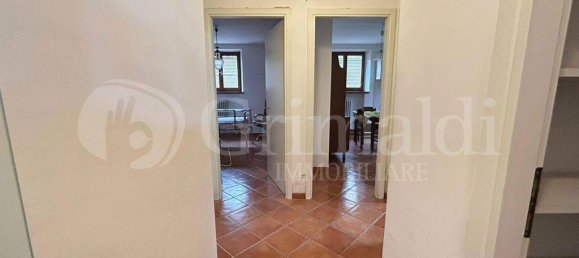 3 bedrooms Apartment in Jesi, Italy No. 92732 8