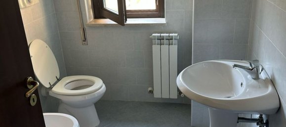 2 bedrooms Apartment in Crotone, Italy No. 345149 6