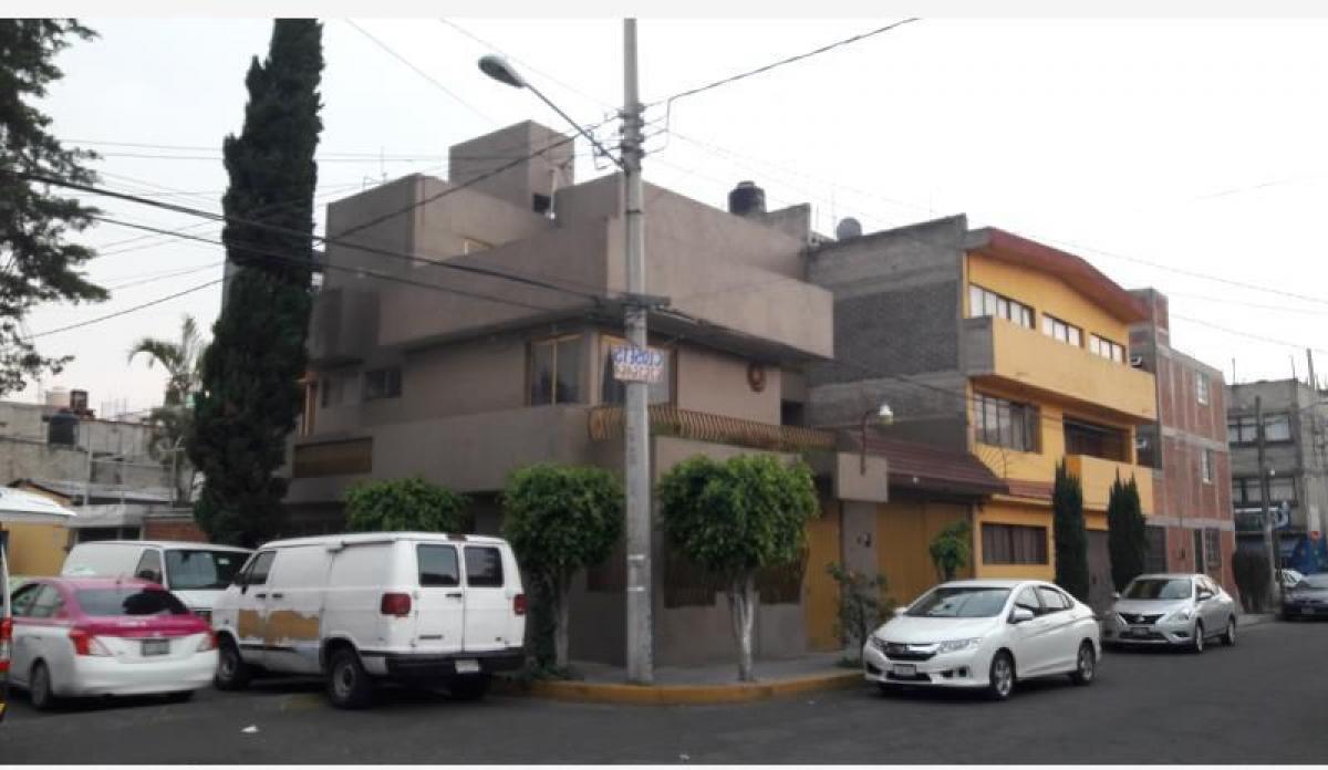 Casa de 5 dormitorios en Mexicali, Mexico No. 162217