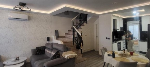 3 bedrooms Townhouse in Alicante, Spain No. 188027 2