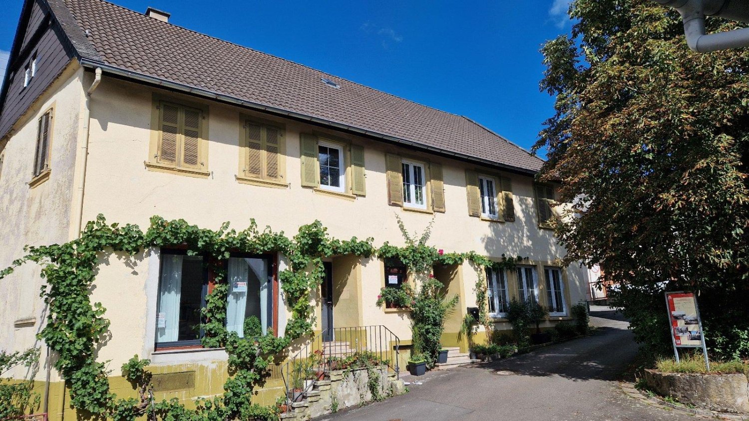 Casa de 6 dormitorios en Bad Kreuznach, Germany No. 290899