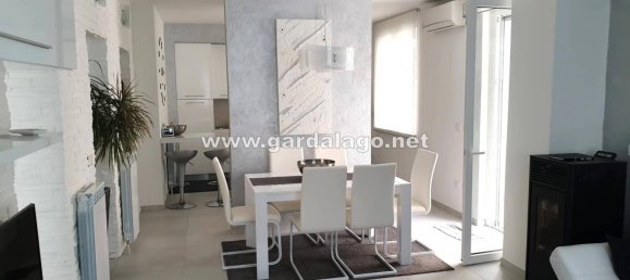 3 bedrooms Villa in Garda, Italy No. 130628 8