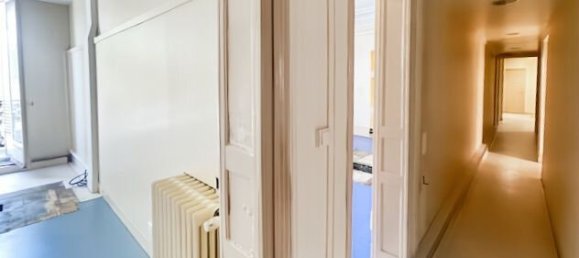 177m² Office in Paris, France No. 336988 17