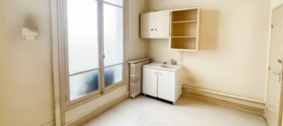 177m² Office in Paris, France No. 336988 18