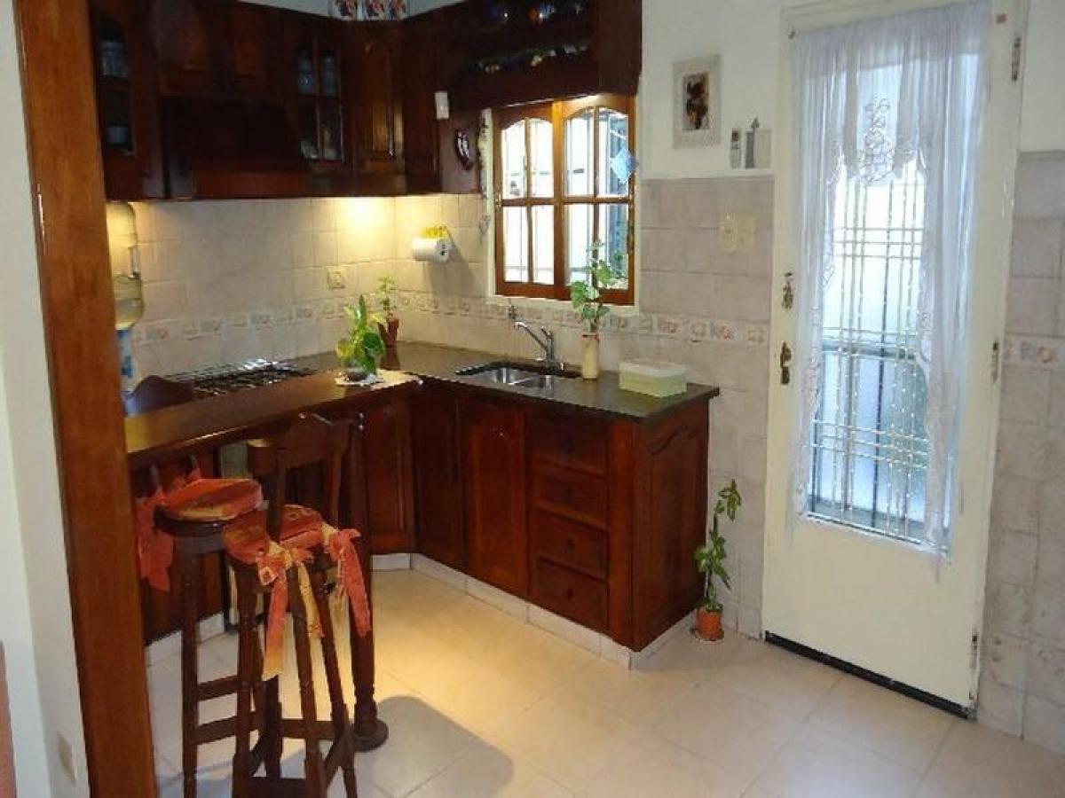 2 Schlafzimmer Haus in General San Martin, Argentina, Nr. 61331