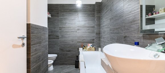 3 bedrooms Apartment in Rome, Italy No. 320063 15