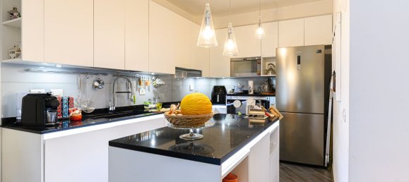 3 bedrooms Apartment in Rome, Italy No. 320063 6