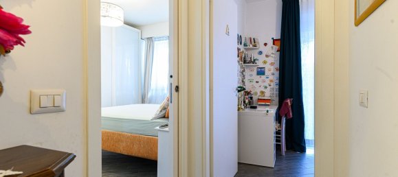 3 bedrooms Apartment in Rome, Italy No. 320063 12