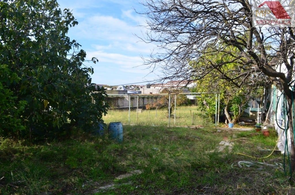  Land in Lisbon, Portugal No. 92564