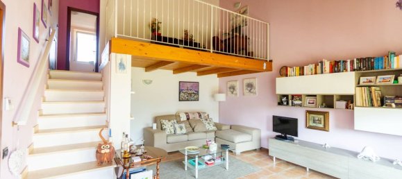 Apartamento de 4 habitaciónes en Lomagna, Italy No. 213209 2