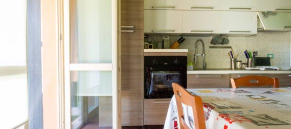 Apartamento de 4 habitaciónes en Lomagna, Italy No. 213209 25
