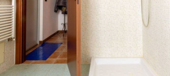 Apartamento de 4 habitaciónes en Lomagna, Italy No. 213209 46