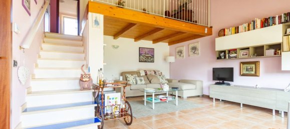 Apartamento de 4 habitaciónes en Lomagna, Italy No. 213209 32