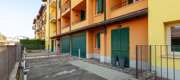 Apartamento de 4 habitaciónes en Lomagna, Italy No. 213209 52