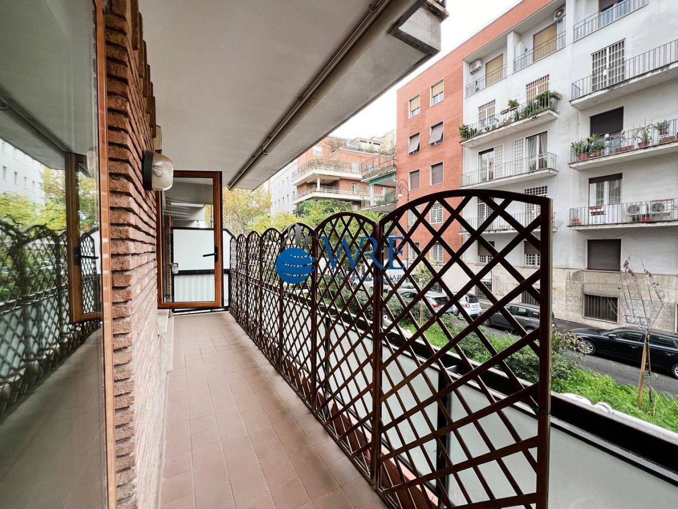 3 rooms Apartment in Rome, Italy No. 155560