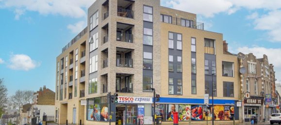 3 bedrooms Apartment in London, United Kingdom No. 13481 21