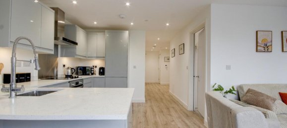 3 bedrooms Apartment in London, United Kingdom No. 13481 6