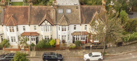 4 bedrooms House in East Sheen, United Kingdom No. 8941 41
