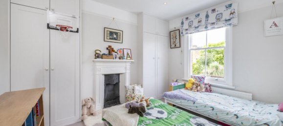 4 bedrooms House in East Sheen, United Kingdom No. 8941 32