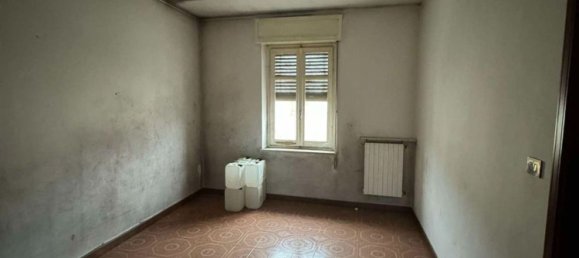 3 bedrooms House in Suardi, Italy No. 359517 3