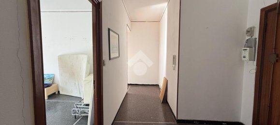 2 chambres Appartement à Genoa, Italy No. 381040 8