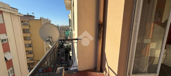2 chambres Appartement à Genoa, Italy No. 381040 3