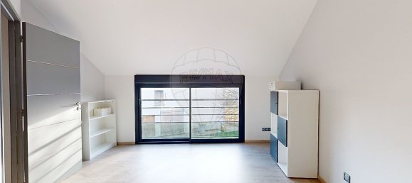 5 bedrooms House in Saint-Hilaire-Saint-Mesmin, France No. 45105 19