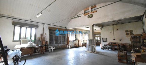 4 bedrooms House in Carpi, Italy No. 61129 15