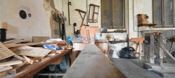 4 bedrooms House in Carpi, Italy No. 61129 18