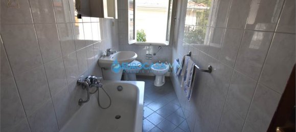 4 bedrooms House in Carpi, Italy No. 61129 31