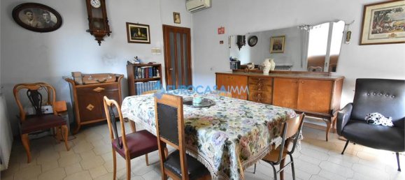 4 bedrooms House in Carpi, Italy No. 61129 23