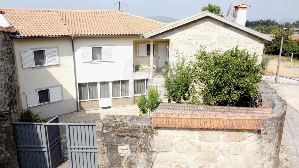 Дом с 4 спальнями в Возела, Португалия № 339010