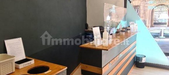 Коммерческая недвижимость с 2 комнатами в Милан, Италия № 378956 3