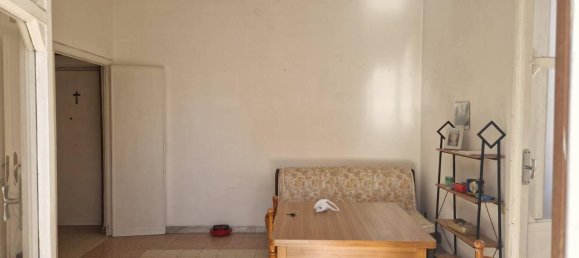 3 rooms Apartment in Foggia, Italy No. 35264 4