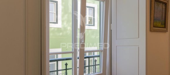 2 bedrooms Apartment in Lisbon, Portugal No. 110631 6