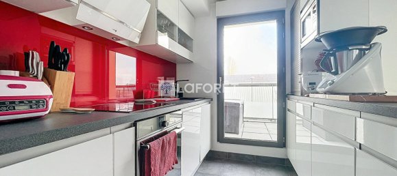 2 bedrooms Apartment in Saint-Cyr-l'Ecole, France No. 144467 3