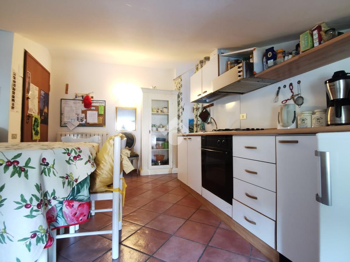 Apartamento de 2 habitaciónes en Perugia, Italy No. 64046